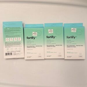 Under-Eye Treatment Pads - Green. 4 boxes Set of 5 pairs each box